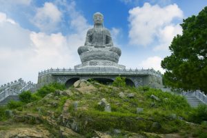 Phật ngọc nổi bật ở chùa Phật Tích
