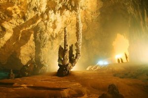Cảnh đẹp ở động Ngườm Ngao