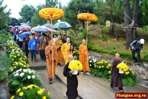 Những nghi lễ truyền thống trong lễ hội chùa Ba Vàng