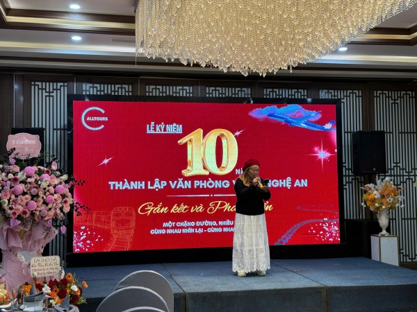 Bà Trần Thị Kim Hoa _ Tổng Giám đốc công ty CP Jun8884 đăng ký tài khoản phát biểu
