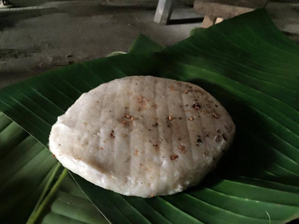 Bánh giày ngày tết cảu người Mông