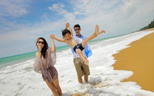 Bãi Cháy được nhiều du khách lựa chọn khi về Hạ Long