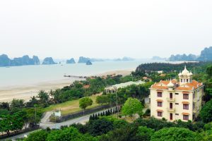 Khung cảnh đẹp ở biển Vân Đồn