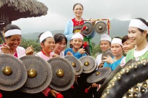 Bản Mường ở Lương Sơn