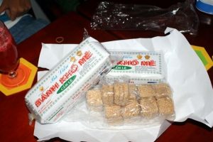 Bánh khô mè Đà Nẵng