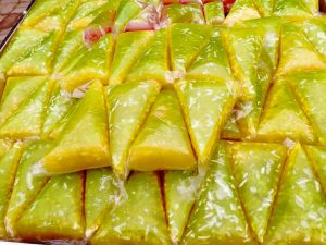 Bánh Phu Thê được sử dụng vào ngày cưới hỏi, lễ tết