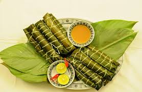 Bánh tẻ xuất hiện ở làng chờ khá lâu, là món bánh bình dị, quen thuộc