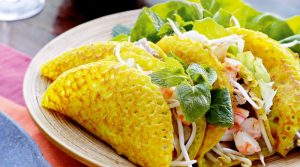 Bánh xèo mỹ cang luôn đông đúc, nhộn nhịp du khách tới thưởng thức