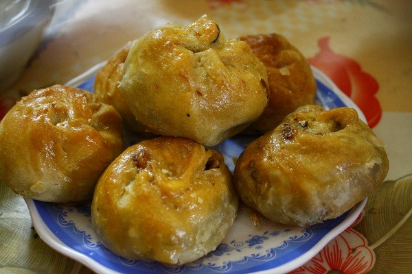 Bánh xíu báo gần giống bánh Pía Sóc Trăng nhưng ăn ngon, thơm vô cùng,chủ yếu ăn khi còn nóng