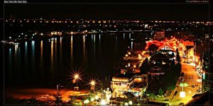 Bến Ninh Kiều lung linh về đêm