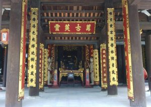 Khu thờ tự ở Đền Đô