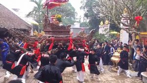 Một lễ hội ở huyện Bình Lục xưa
