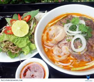 Bún bò ấp sáng với vị ngọt của nước dùng khó quên tại Đà Lạt
