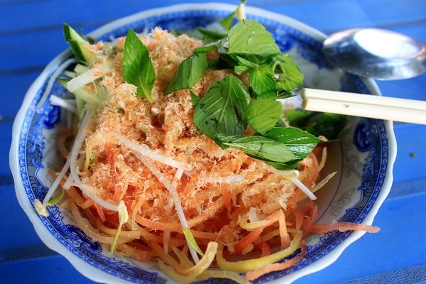Hấp dẫn món bùn kèm Hà Tiên, đặc sản Kiên Giang