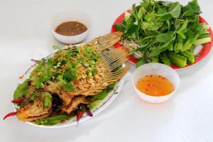 Cá tai tượng chiên xù, đặc sản Vĩnh Long