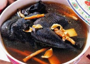 Canh gà đen ăn ngon, bổ dưỡng có thể chữa được bệnh xương khớp