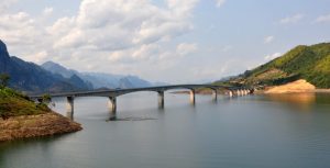 Cầu Pá Uôn là cây cầu mang lại nhiều giá trị quan trọng đối với phát triển 8Jun88 ưu đãi hấp dẫn, kinh tế, văn hóa Sơn La
