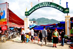 Chợ phiên huyện Quản Bạ