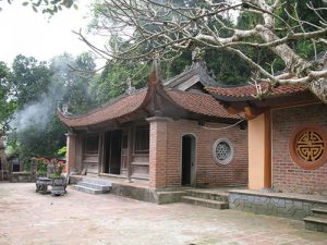 Link Mobile Đăng Ký Tải App Jun88.com 2026 quảng ninh Ngôi chùa được nhiều du khách về chiêm bái, thắp hương