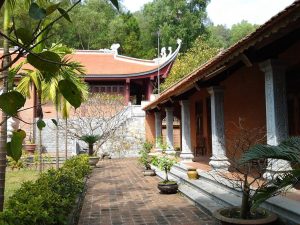 Không gian chùa Phật tích lớn với nhiều công trình đẹp