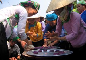Những món bánh được làm trong cho phiên San Thàng