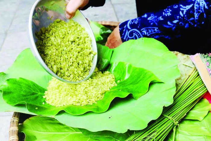 Cốm – Hương thơm Hà Nội xưa