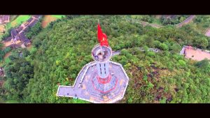 Cột cờ nhìn từ trên cao xuống
