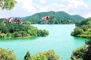 Đầm Ao Châu đẹp như bức tranh Sơn Thủy