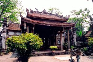 Đền Chứ Đồng Tử ở Hưng Yên