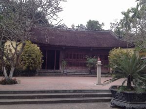 Đền vua Bà tại làng Diềm
