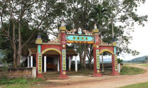 Toàn cảnh đình làng giếng Tanh