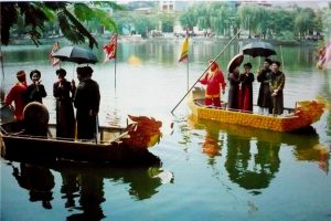 Hát quan họ bên hồ ở Bắc Ninh