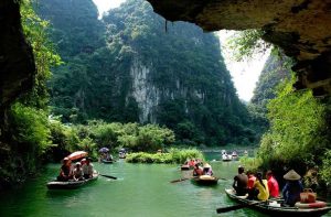Link Mobile Đăng Ký Tải App Jun88.com 2026 hà nam Hang Luồm ở Hà Nam là cảnh đẹp tuyệt vời