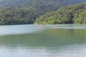 Mênh mông non nước hồ Khe Chảo