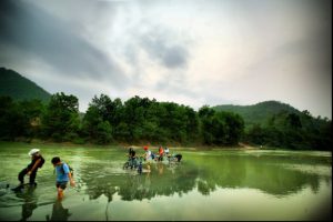 Dạo chơi trên hồ Núi Cốc