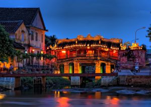 Hội An lung linh ánh đèn mỗi khi đêm về
