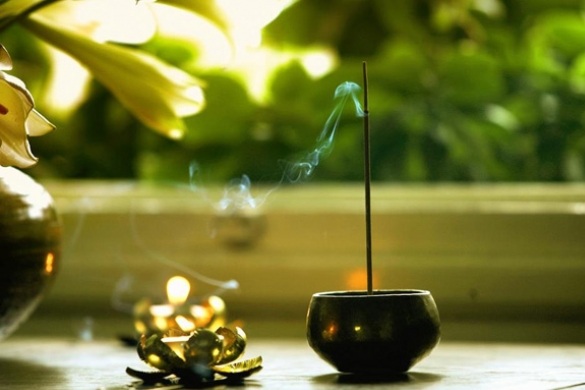 Hương trầm Kẻ Gám