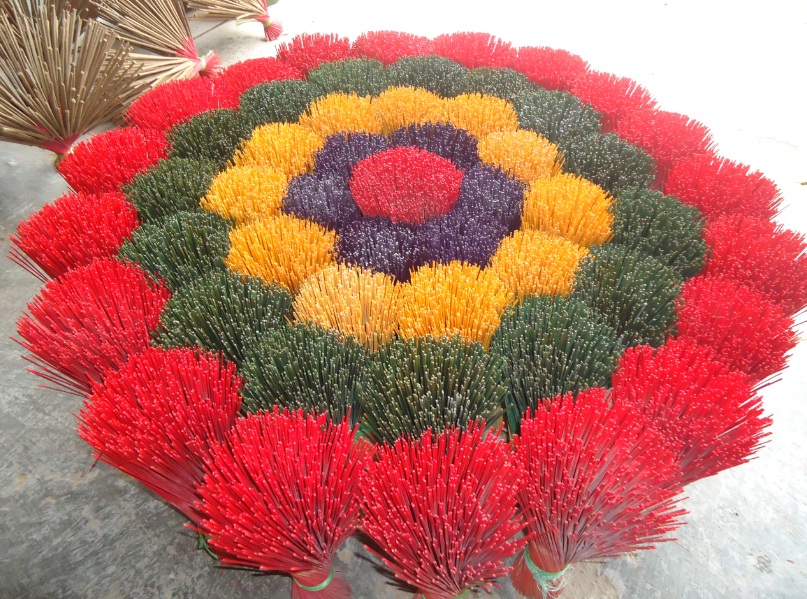Hương trầm Kẻ Gám