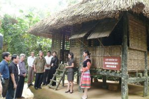 ATK Bắc Kạn thu hút du khách về thăm,nhất là cựu chín binh 