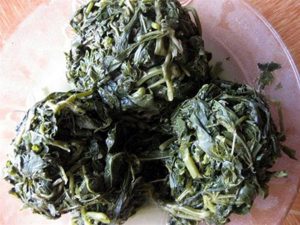 La mỳ muối chua được nấu với nhiều món để lại hương vị khác lạ