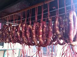 Lạp xưởng Yên Bái của người dân tộc hấp dẫn cả người miền xuôi