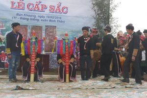 Người được cấp sắc sau lễ đã trở thành một người trưởng thành