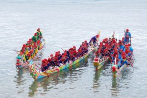 Lễ hội đua thuyền ở Quan Lạn