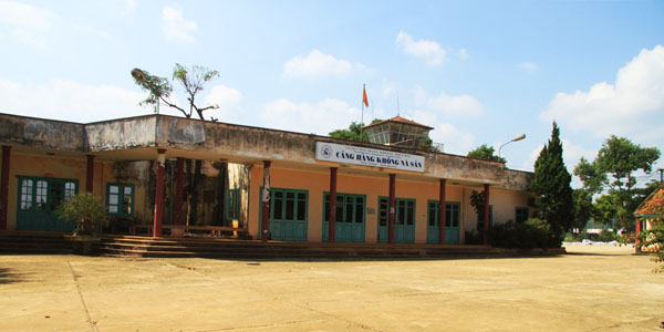 Sân bay Nà Sản