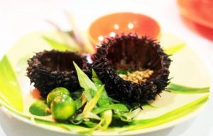 Mắm Nhum Mỹ An là món đặc sản trứ danh mà không phải nơi nào cũng có