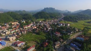 Một khung cảnh ở Na Rì với thiên nhiên hùng vĩ 
