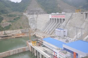 Thủy điện Lai Châu là công trình trọng điểm quốc gia Việt Nam, xây dựng trên dòng chính sông Đà tại xã Nậm Hàng huyện Mường Tè tỉnh Lai Châu, Việt Nam 