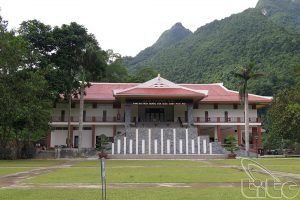Nhà lưu niệm hồ chủ tịch tại Pắc Bó-Cao Bằng