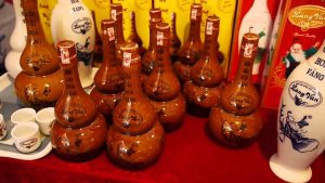 Những chi rượu làng Vân được bán trên thị trường