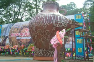 Đây là bính rượu ngô Na Hang lớn nhất nước ta, được nghi nhận kỷ lục